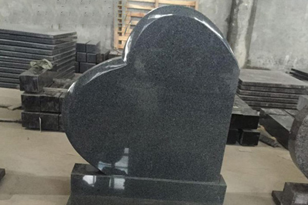 heart design upright headstone