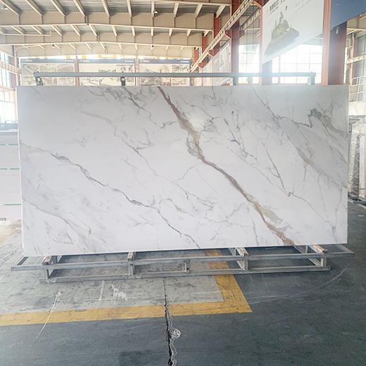 Losa de piedra sinterizada de oro de Carrara o Calafata